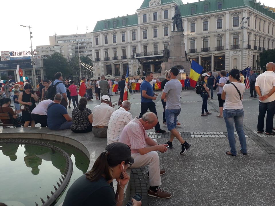 Ciucă: Cei care sunt vinovaţi de evenimentele de la protestele din 10 august 2018 să răspundă în faţa legii