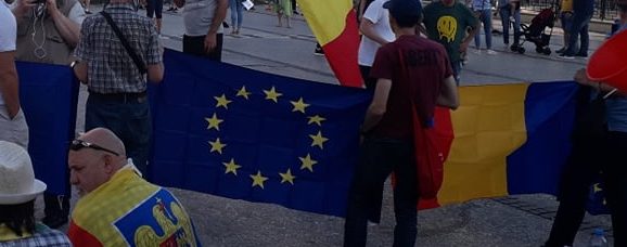 Clasarea dosarului 10 august, dispută între magistraţi şi politicieni