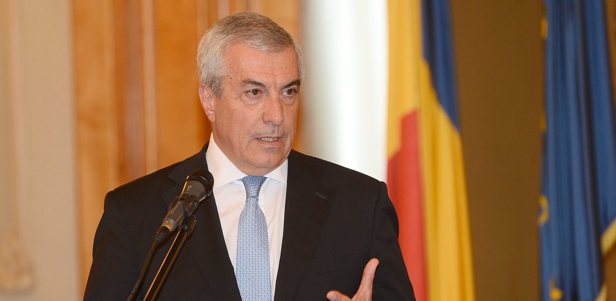 Tăriceanu anunţă că ALDE va sesiza CCR pentru încălcarea Regulamentului la alegerea lui Meleşcanu