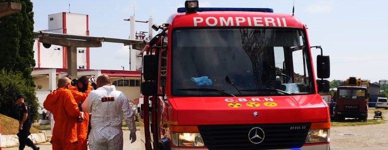 (UPDATE/AUDIO) Incendiu de vegetaţie şi deşeuri în municipiul Iaşi