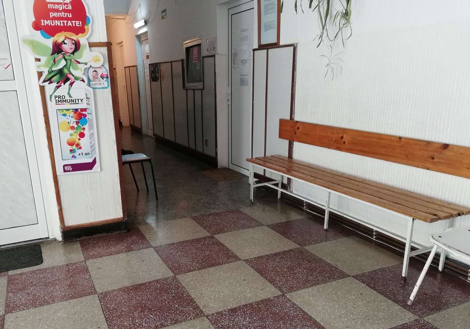 Vrancea:Anchetă DSP după ce opt copii aflaţi într-o tabără au ajuns la spital cu suspiciune de toxiinfecţie alimentară