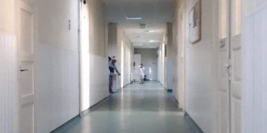 Botoşani: Pistol cu bile găsit asupra unui pacient internat pe Secţia de Cardiologie a Spitalului Judeţean