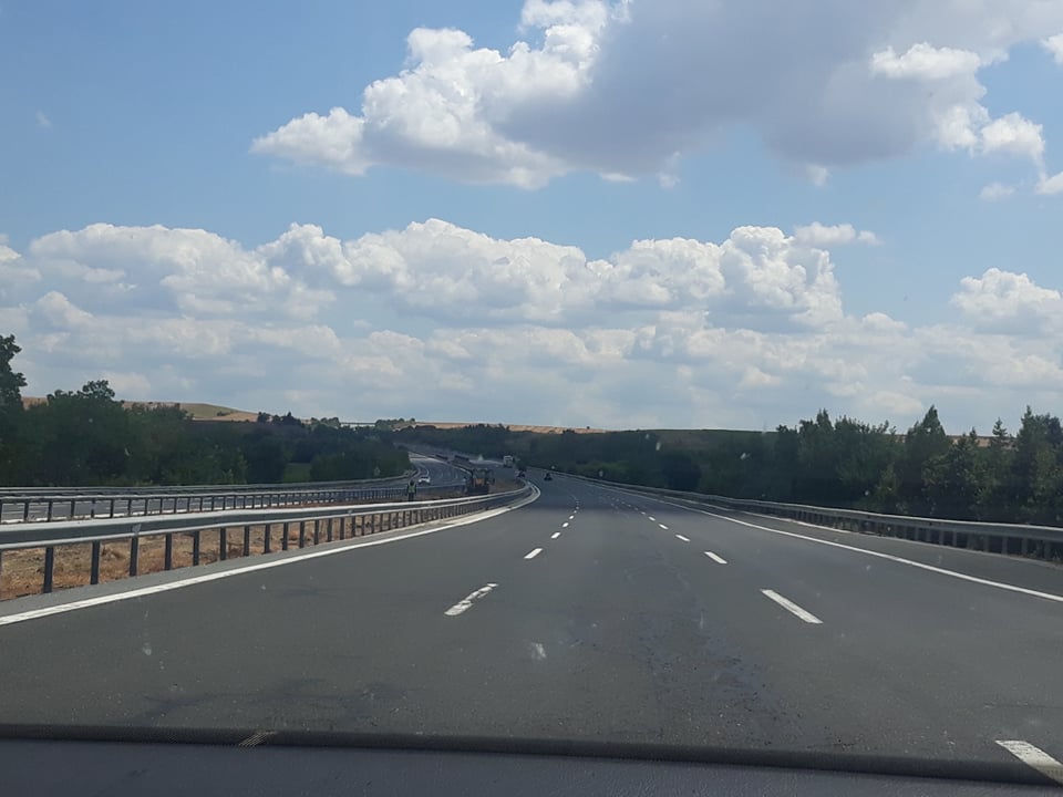 (AUDIO) Până la sfârșitul acestui an ar putea fi cunoscute firmele care vor desfășura lucrări pentru încă trei segmente din autostrada A7