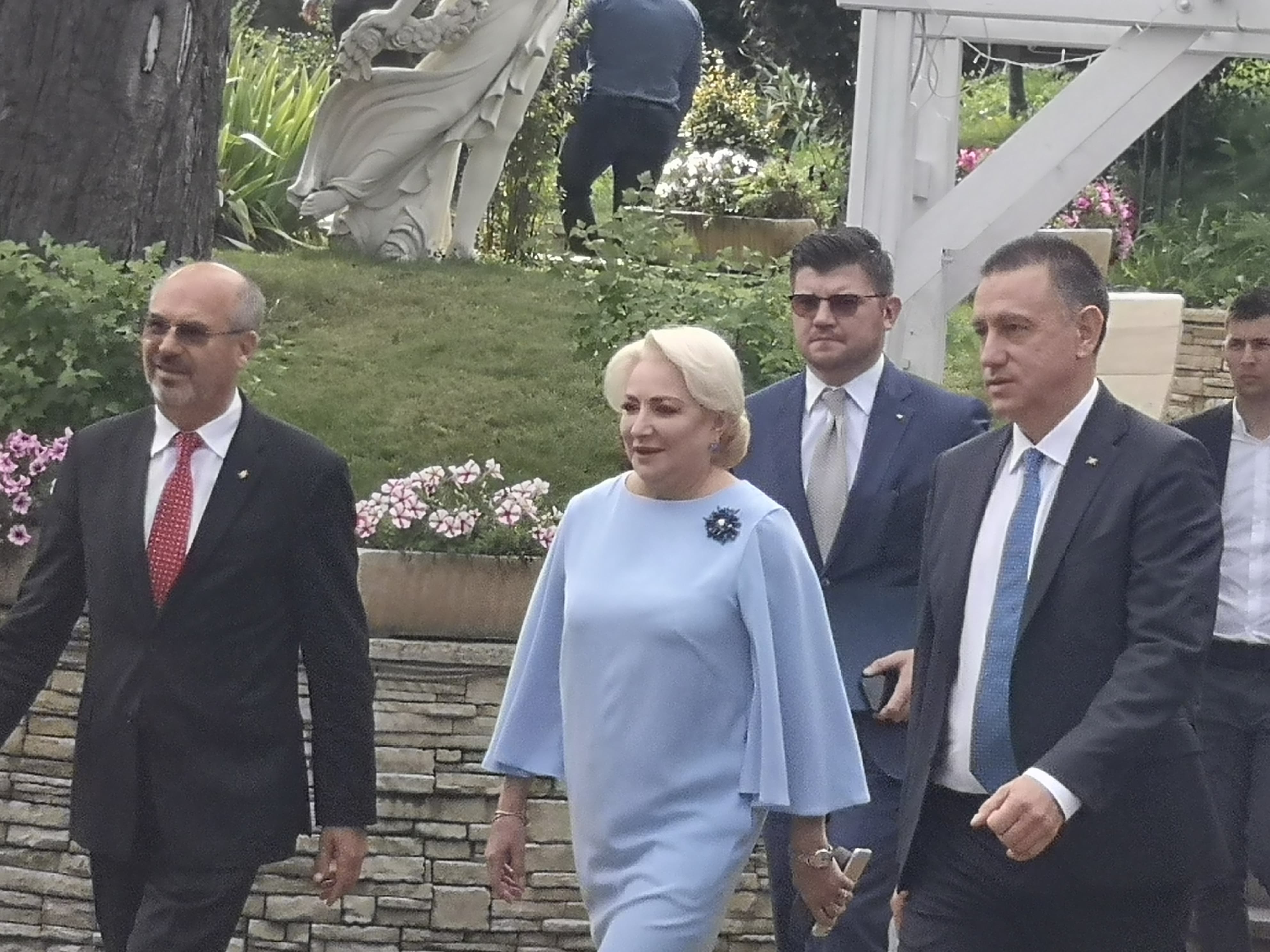 (AUDIO) PSD, obligat de instanţă să ofere informaţii despre deplasarea Vioricăi Dăncilă cu elicopterul în zona Moldovei