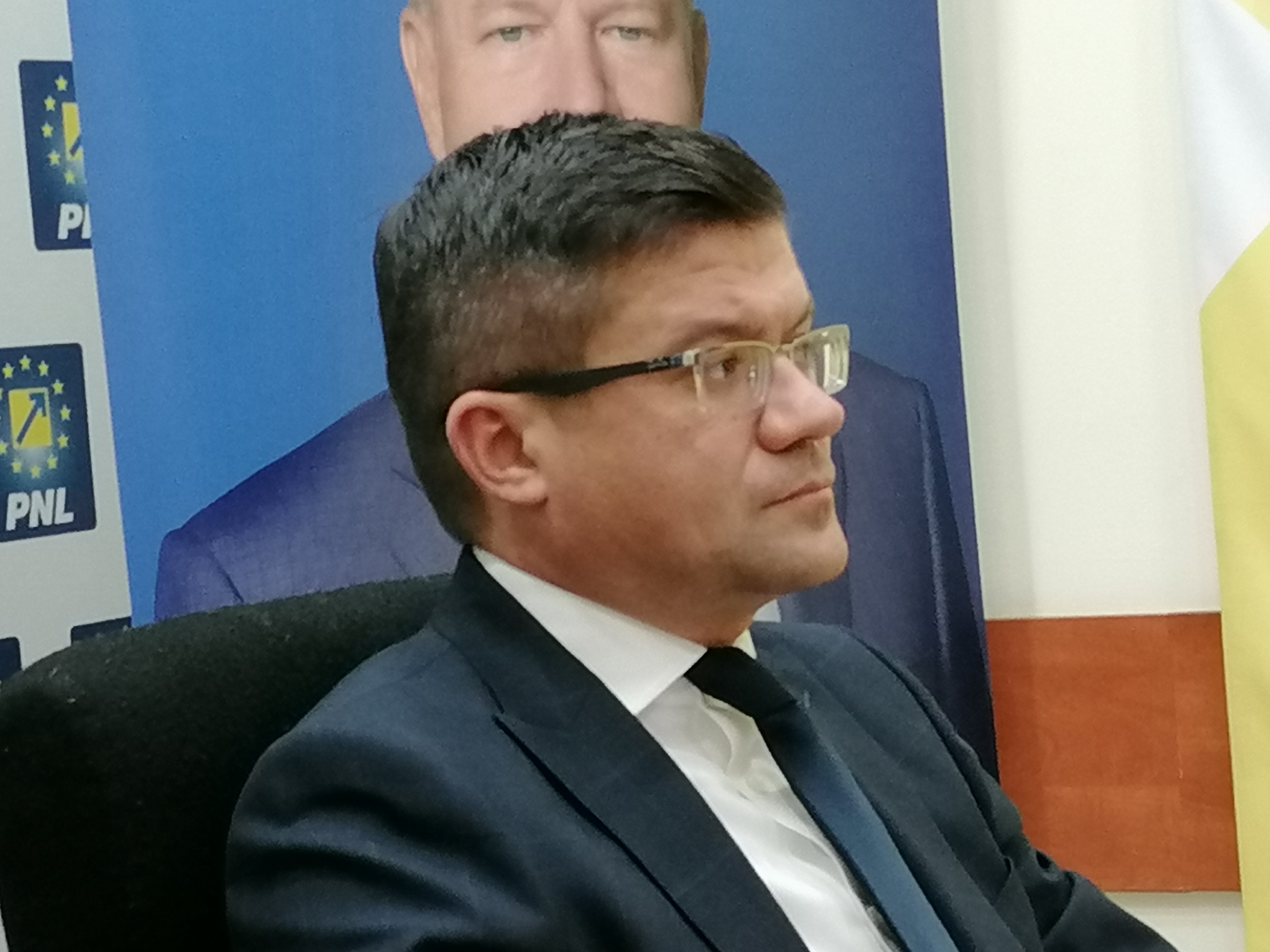 (AUDIO)Ministrul Mediului, atacat de procesatorii de lemn. Costel Alexe: Aproape că mă atacă zilnic