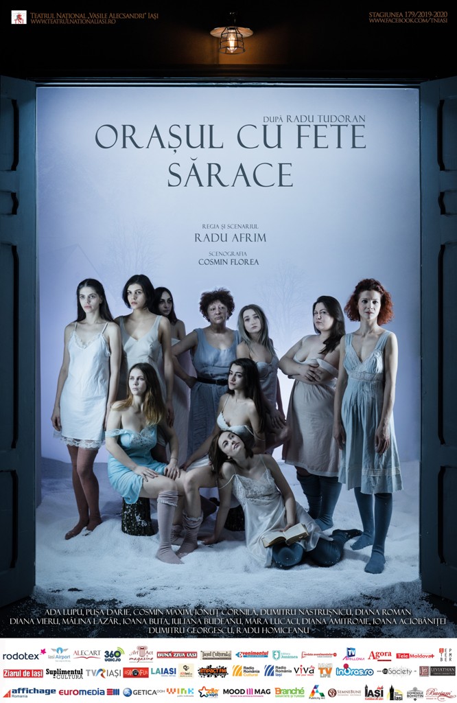 Premieră la Teatrul Național ”Vasile Alecsandri” din Iași: ”Orașul cu fete sărace”, după nuvelele lui Radu Tudoran – SPECTACOLUL ARTEI cu Alex Aciobăniței (26.02.2020)