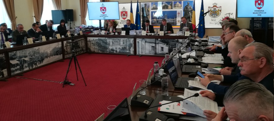 (AUDIO) Iaşi: Altercaţie fizică între viceprimarul ALDE, Radu Botez şi consilierul local PNL, Răzvan Timofciuc