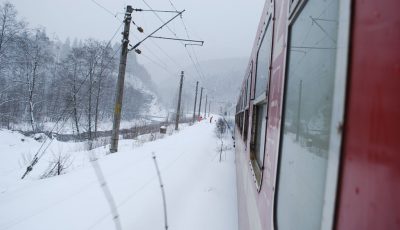 Circulaţia trenurilor se desfăşoară în condiţii de iarnă în zona Moldovei, a Dobrogei şi în estul Munteniei