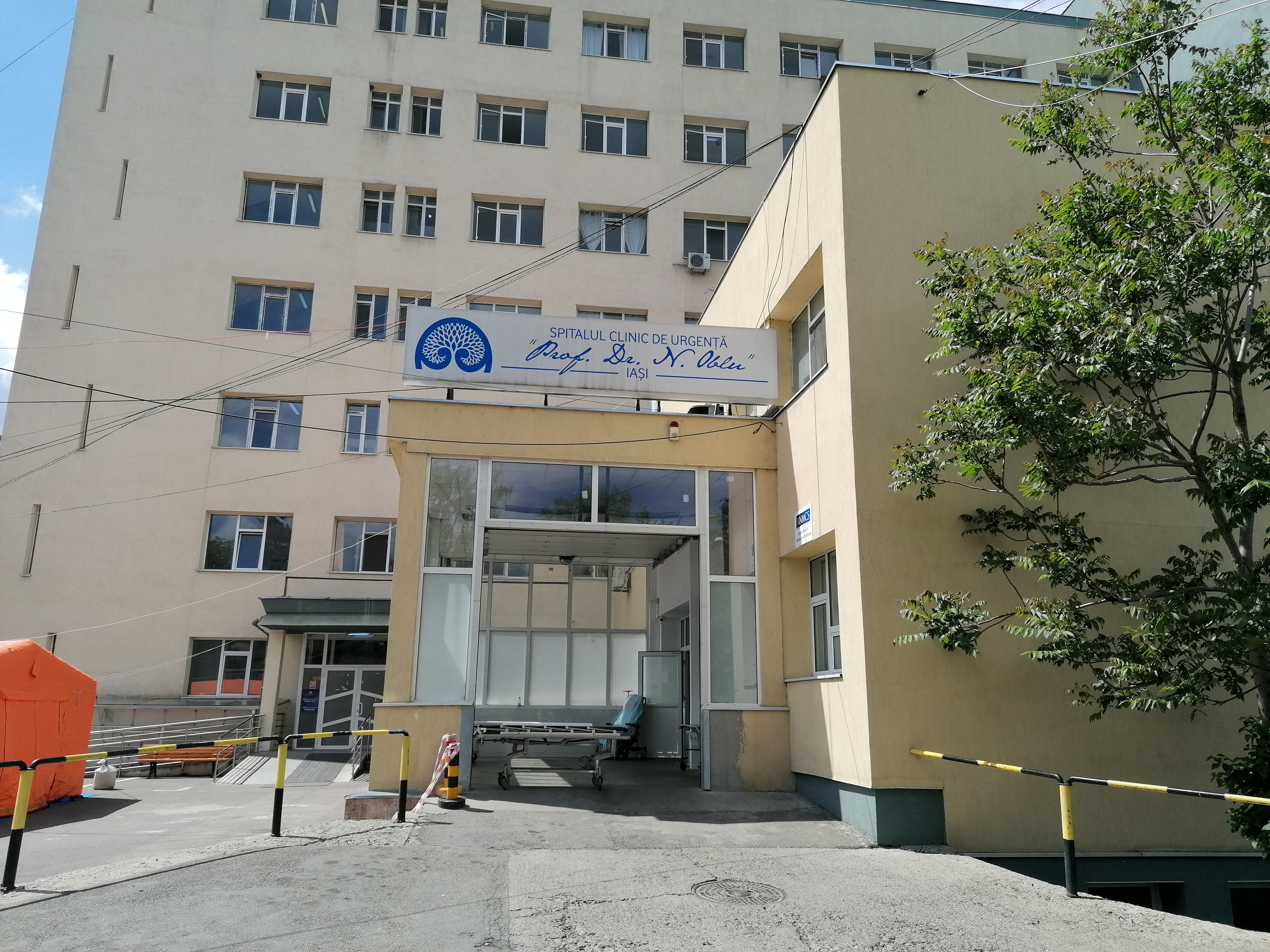 Iași: Nou focar COVID-19 la Neurochirurgie. Un pacient a murit, iar altul a fost dus în județul Neamț