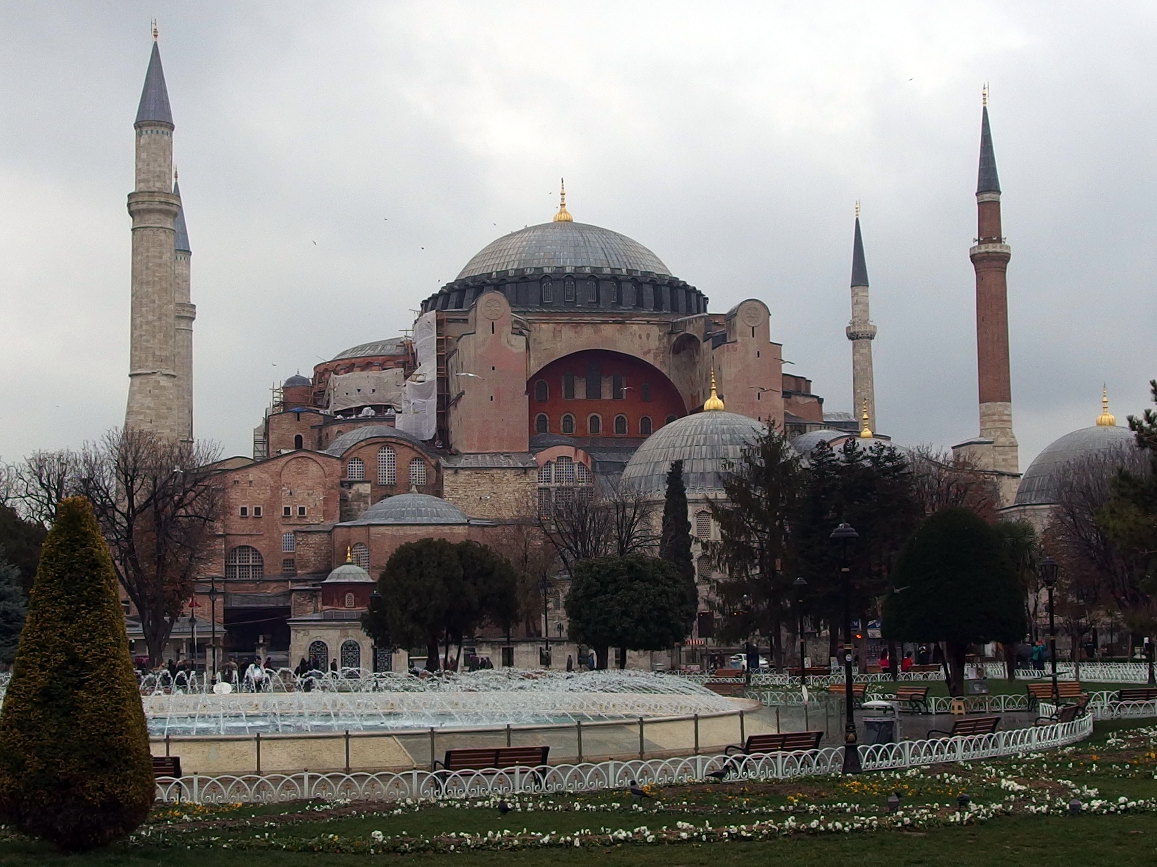 În Catedrala Sfânta Sofia din Istanbul vor fi rostite primele rugăciuni musulmane