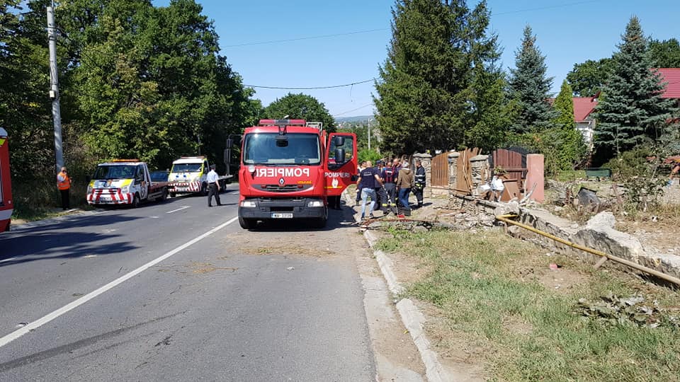 (AUDIO/FOTO) Iași: Accident grav pe Bucium. Un TIR scăpat de sub control a omorât două persoane