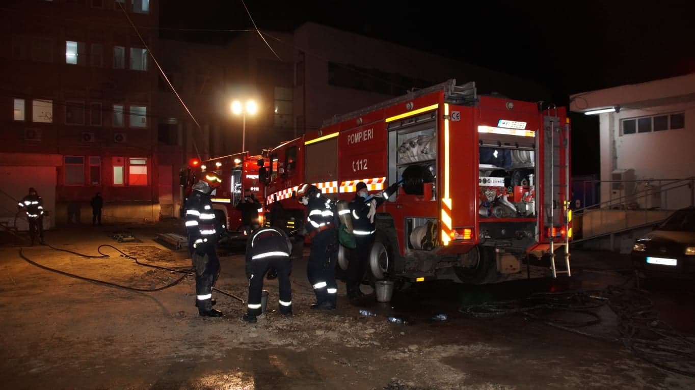 Suceava: Incendiu într-o garsonieră dintr-un bloc din cartierul Burdujeni