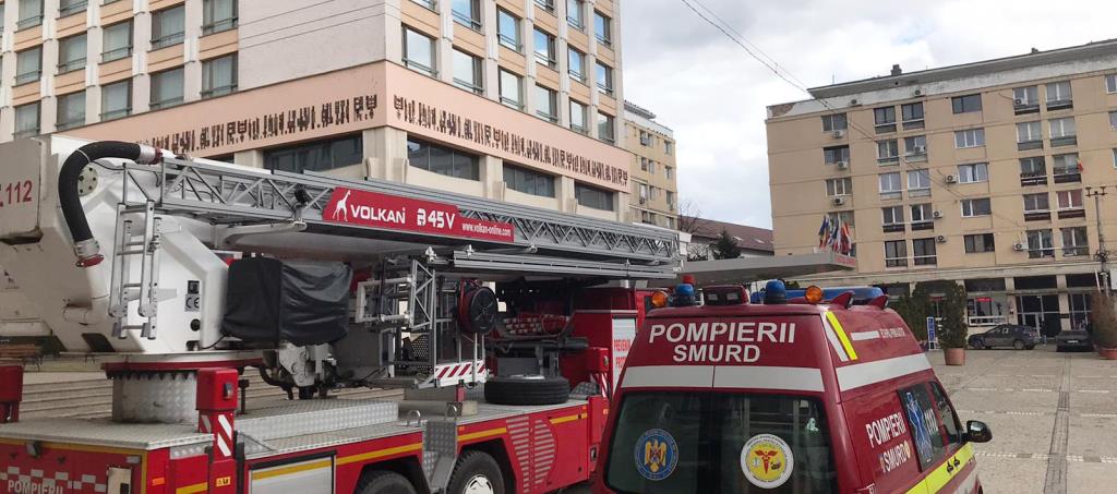 (UPDATE) Iaşi: Alarma cu bombă de la Hotel Unirea a fost falsă