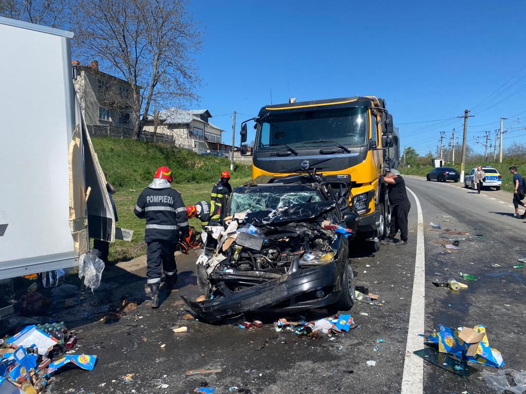 UPDATE (AUDIO/FOTO) Iași: Accident rutier grav la Ruginoasa