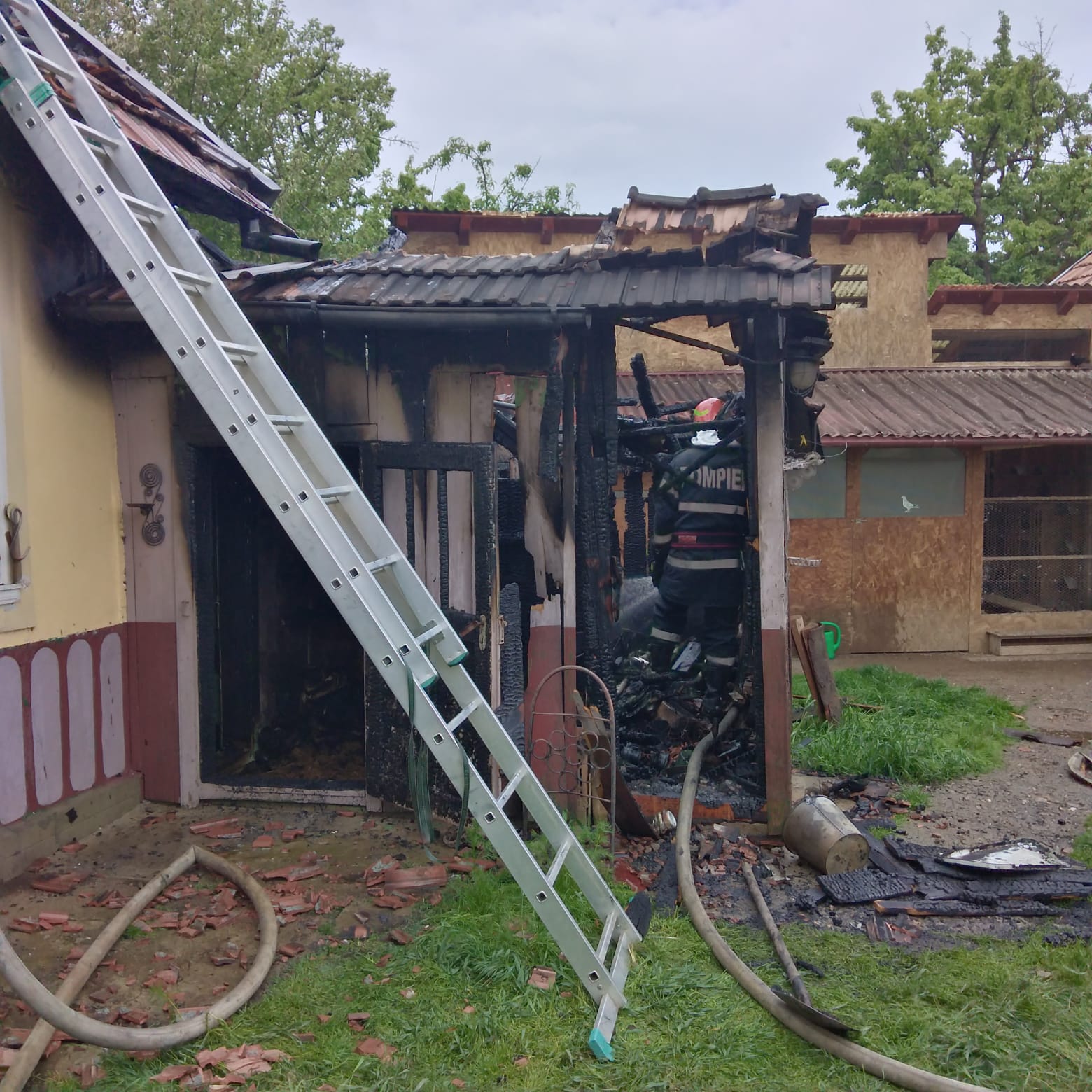 Suceava: O persoană a decedat într-un incendiu în loc. Capu Codrului