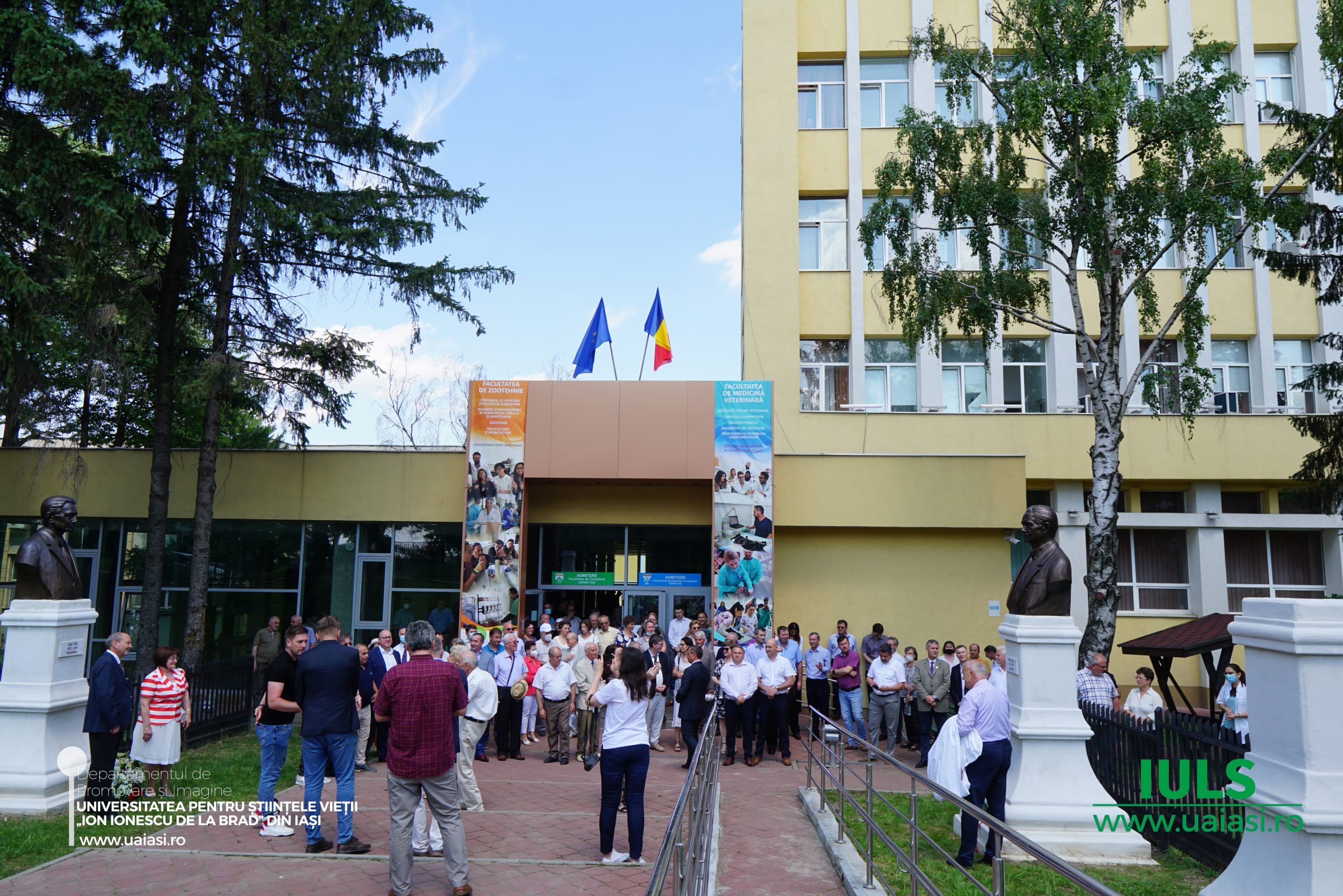 IAȘI: Dezvelire de busturi pe Aleea Personalităților la Universitatea de Științele Vieții