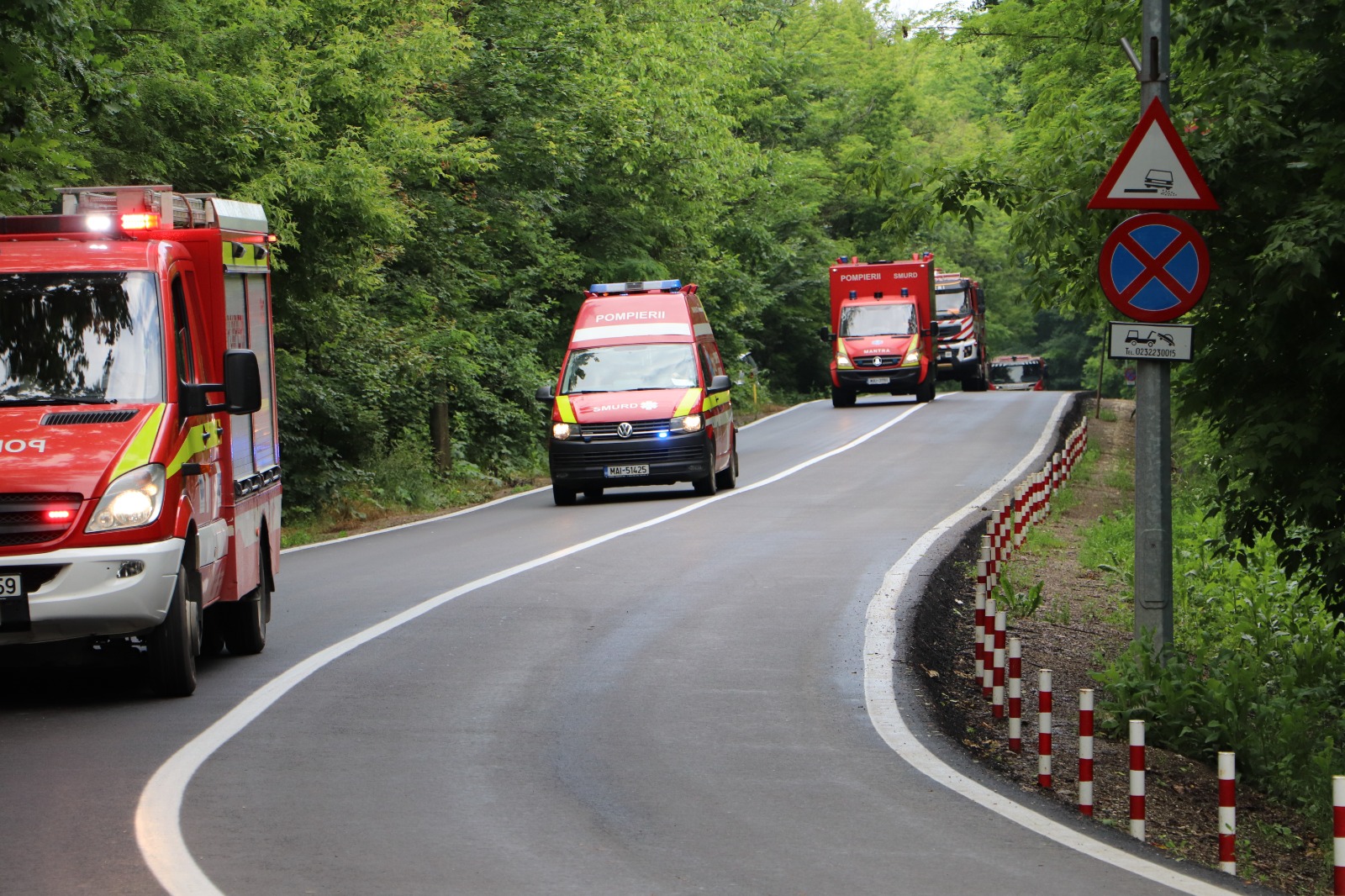 (FOTO) Exerciţiu cu forţe şi mijloace în teren al pompierilor ieşeni