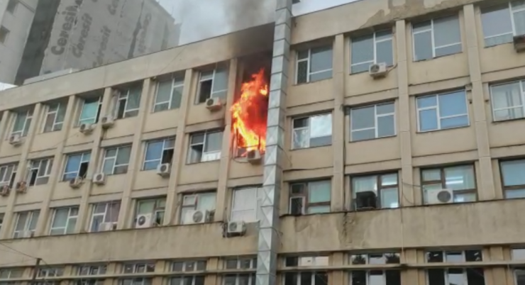 (AUDIO/VIDEO) Incendiu la Spitalul Clinic de Urgență pentru Copii „Sfânta Maria” din Iași