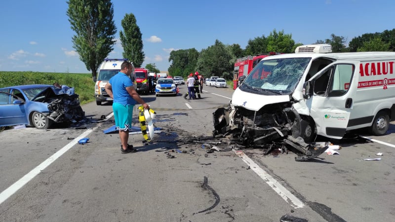 (UPDATE/AUDIO/FOTO) Accident rutier mortal în județul Iași. Două persoane şi-au pierdut viaţa