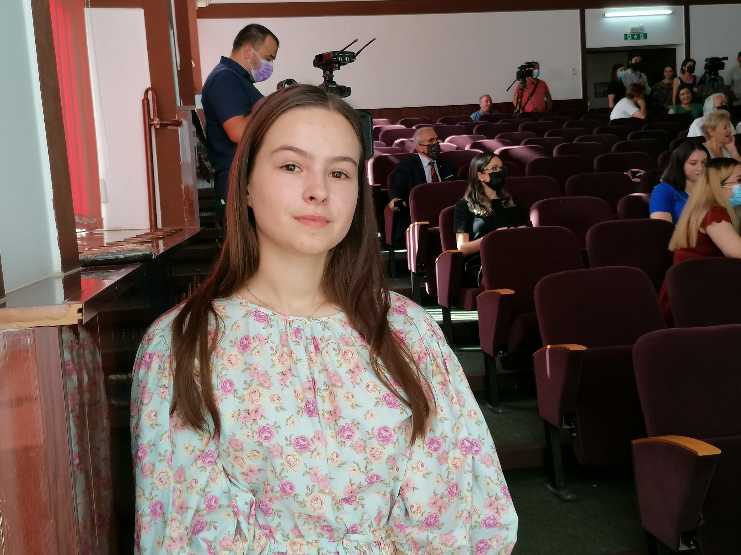 (AUDIO/FOTO) Teodora Agavriloaie, singura medie de 10 la admiterea din acest an la UMF Iaşi