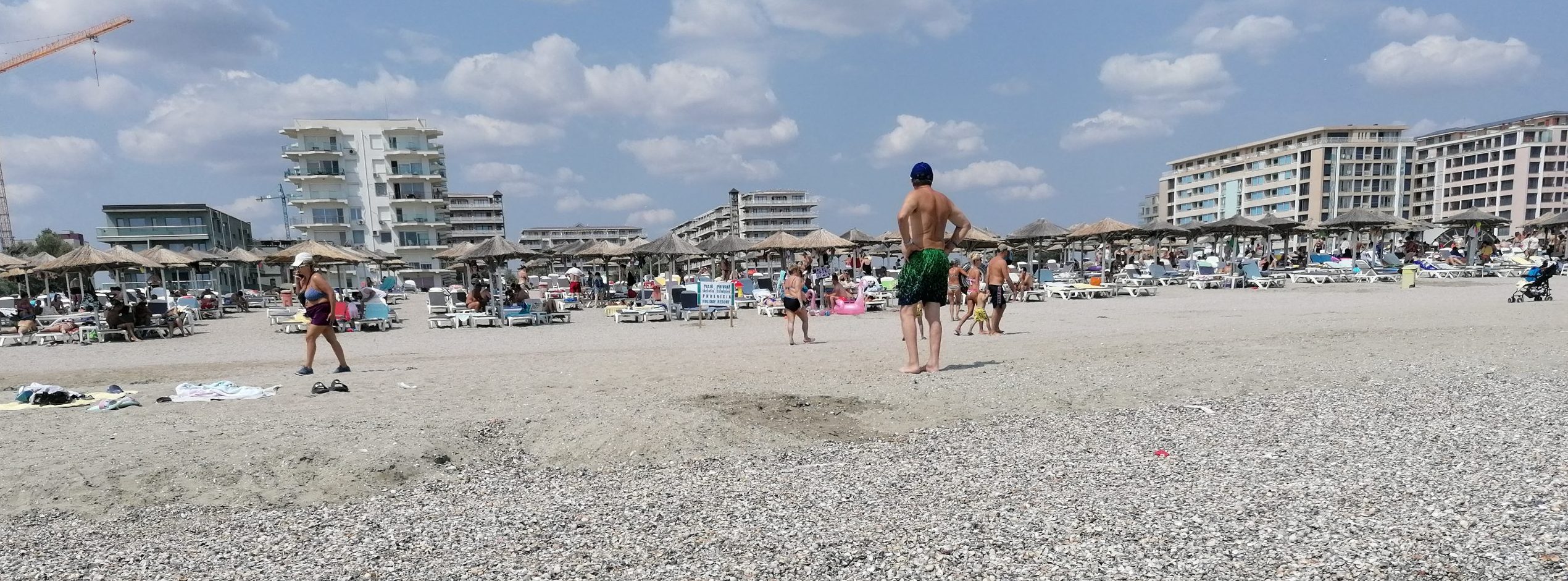 Pe litoral, unde staţiunile sunt pline de turişti, incidenţa cazurilor de coronavirus a crescut