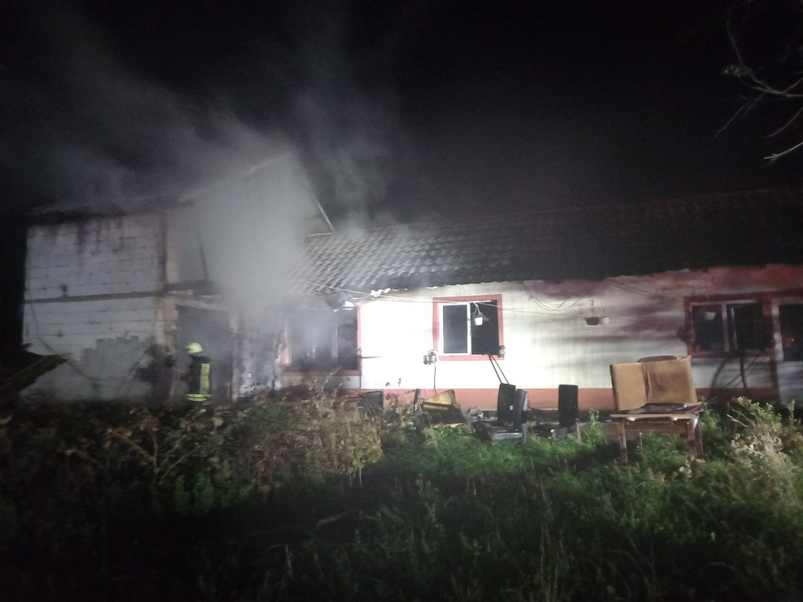 SUCEAVA: Incendiu la o casă din loc. Berchișești