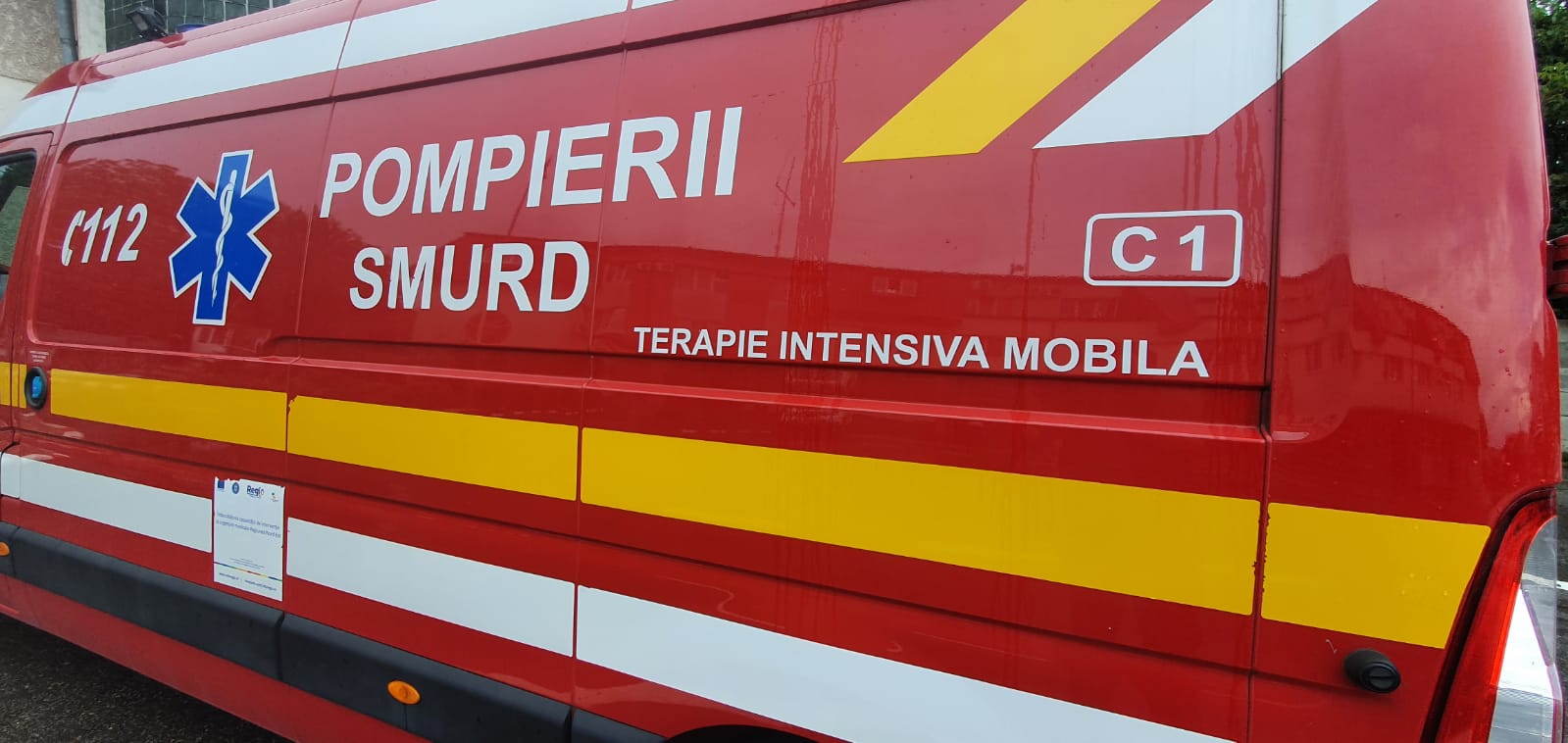 Vaslui: Voluntarii din cadrul SMURD au împărţi daruri, în cadrul campaniei ‘Îngeri cu aripi roşii’