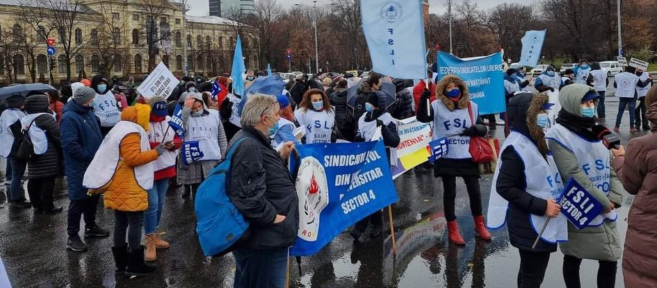 (AUDIO) IAȘI: Cadrele didactice vor protesta mâine, la prânz, în fața Prefecturii