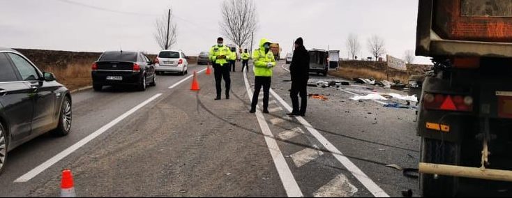 Cluj: Accident cu 13 autovehicule implicate şi 6 victime, pe autostrada A3 Turda-Borş