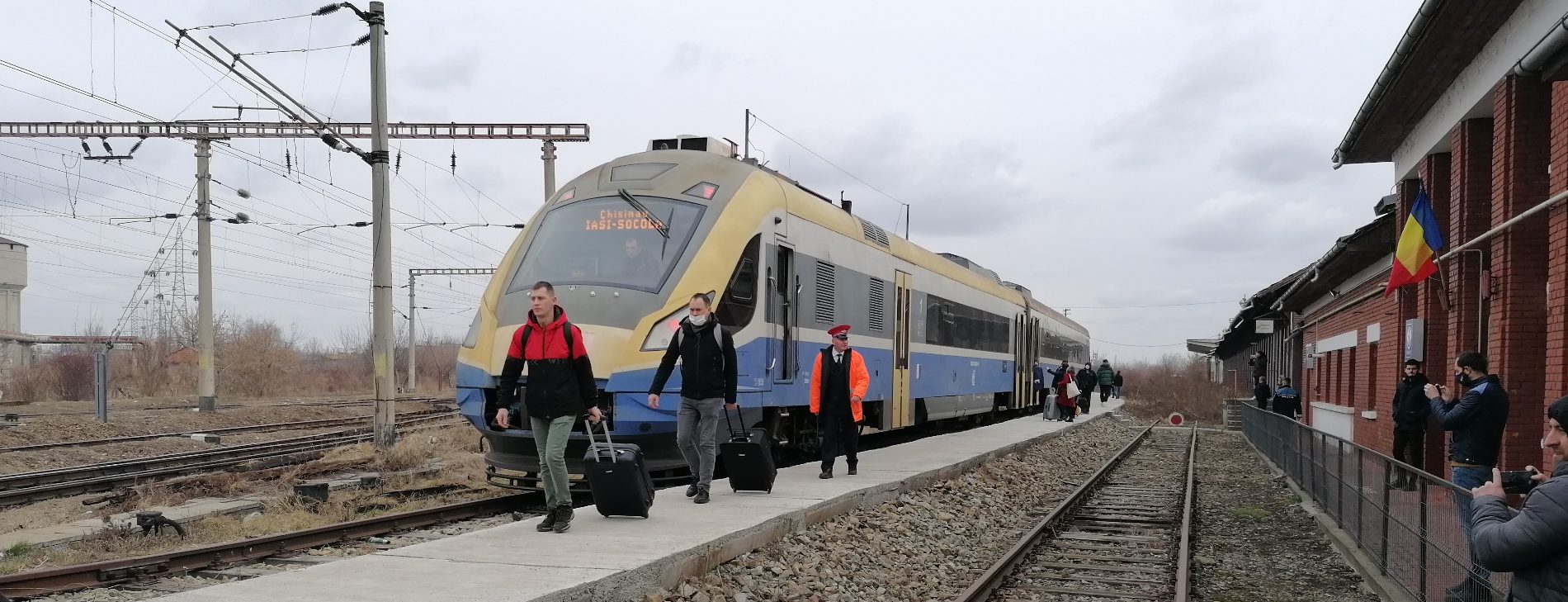 (AUDIO) Un tren cu aproximativ 1200 de refugiați ucraineni va ajunge astăzi la Iași