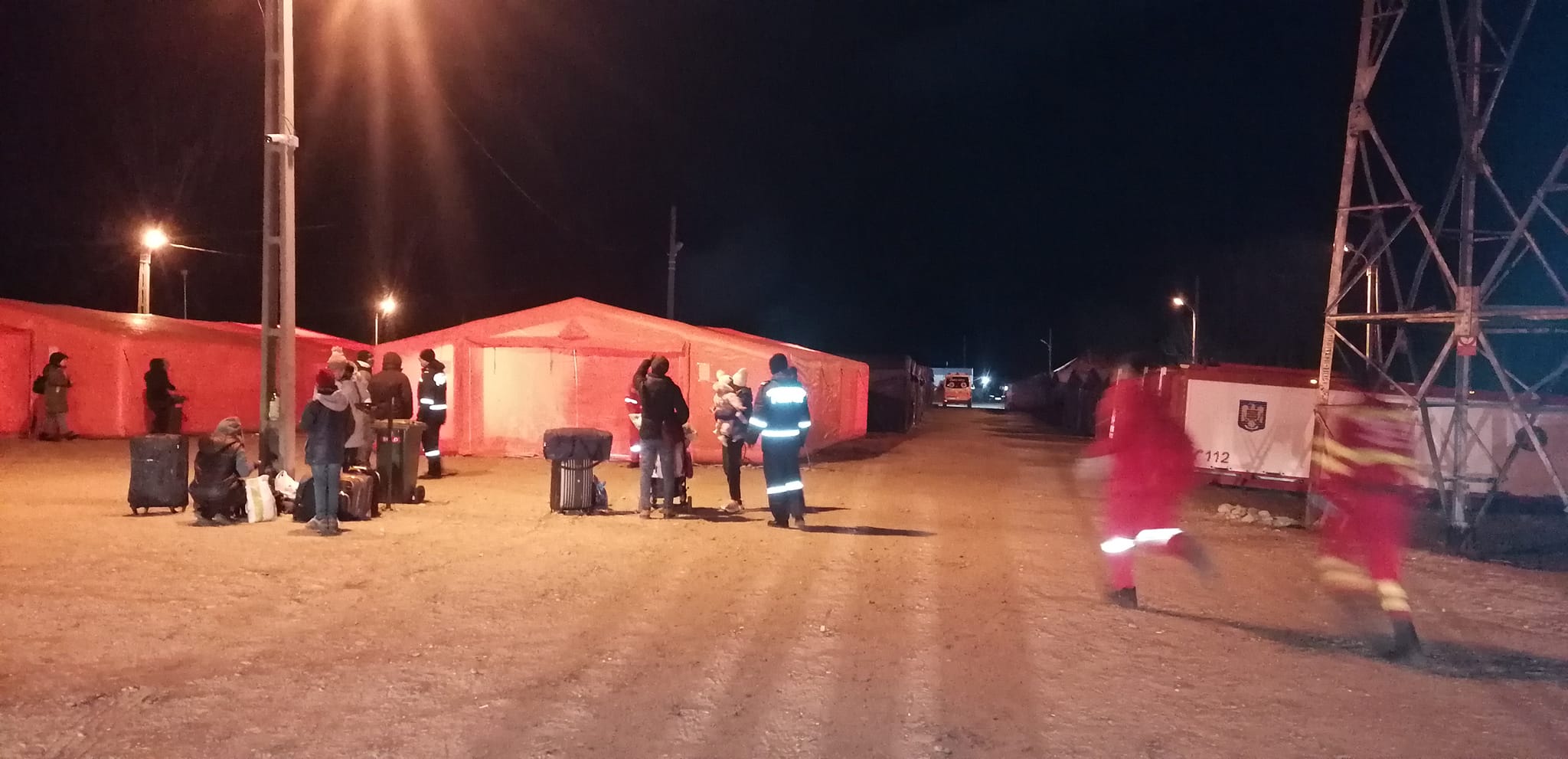 (FOTO/VIDEO) Refugiaţi ucraineni în tabăra de la Huşi, jud. Vaslui