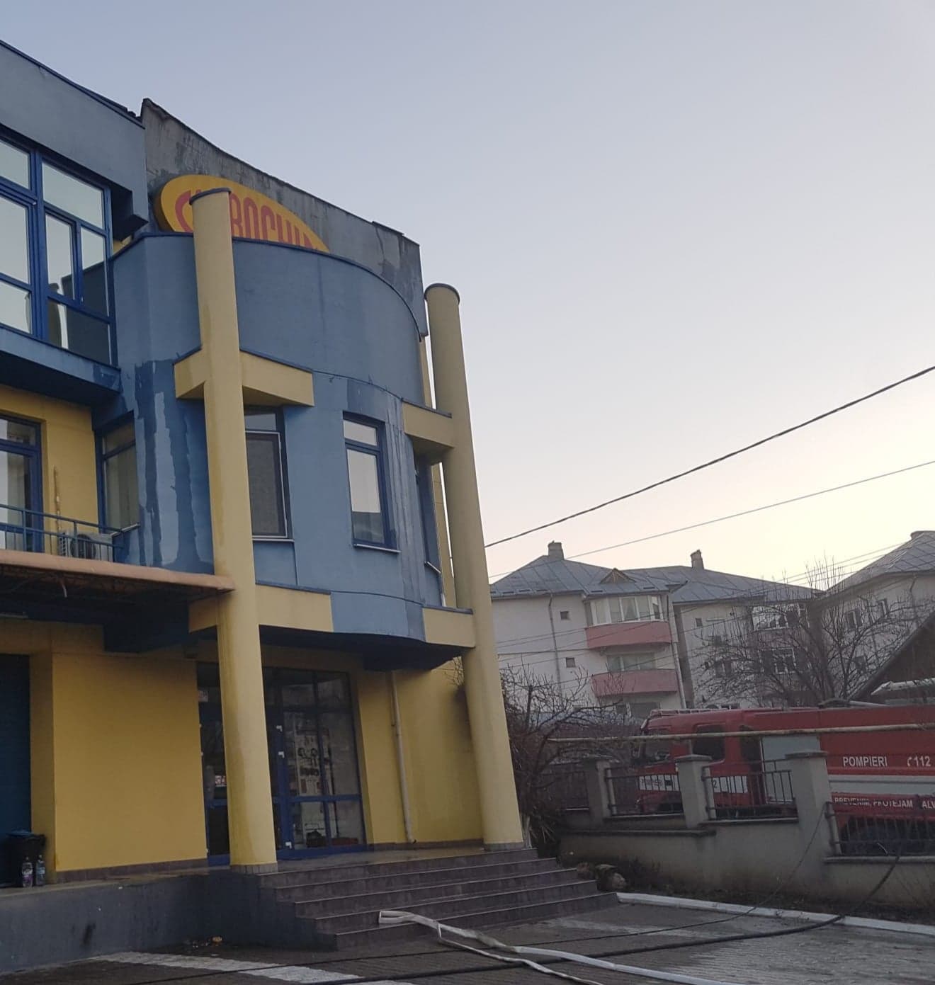 Vaslui: Incendiu la o sală de fitness din Bârlad. Pompierii au intervenit cu cinci autospeciale