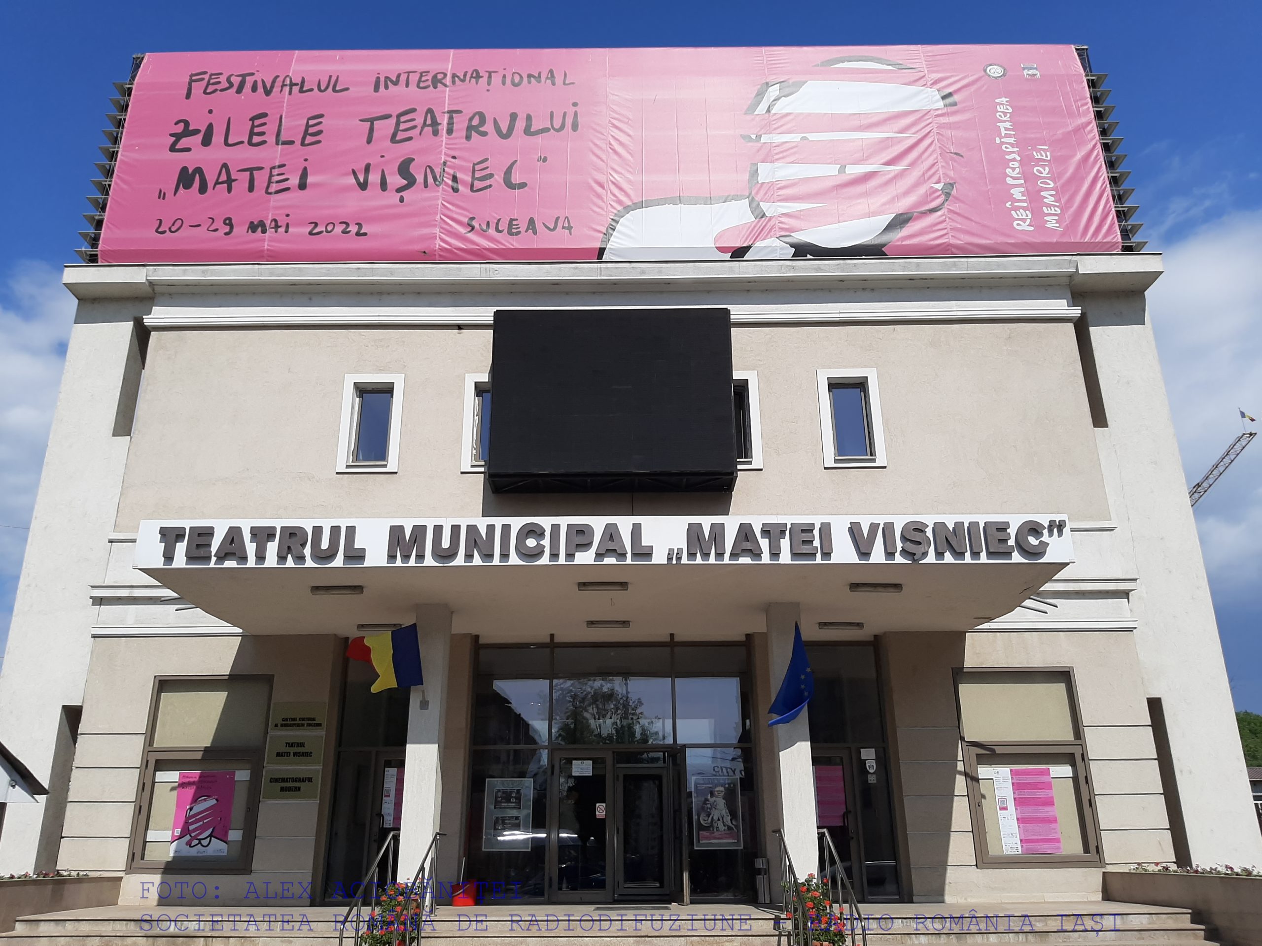 Festivalul Internațional Zilele Teatrului Municipal ”Matei Vișniec” din Suceava (I) – SPECTACOLUL ARTEI cu Alex Aciobăniței (25.05.2022)