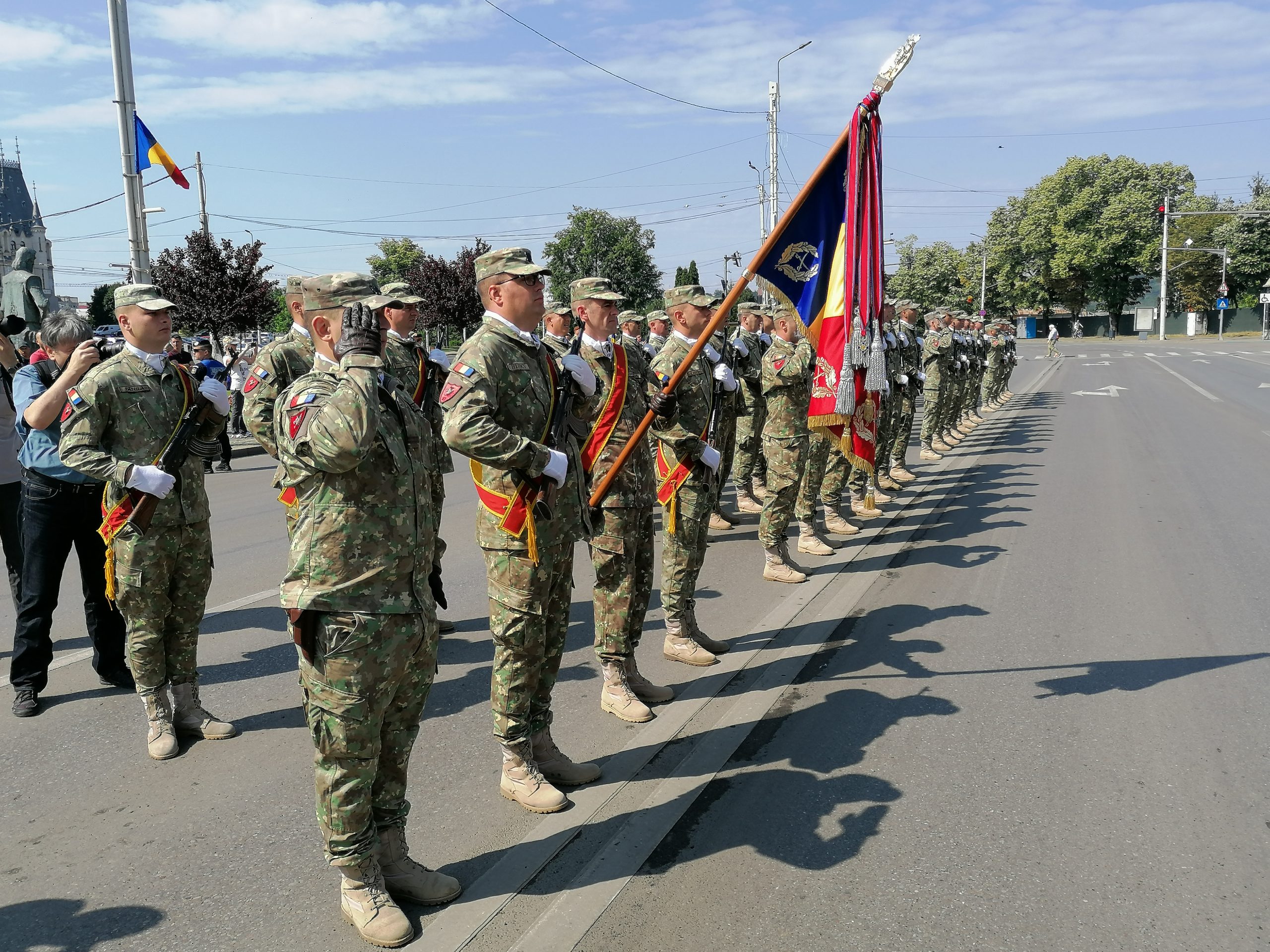 Iohannis: Tricolorul – un liant puternic între prezent, trecut şi viitor; reaminteşte de valorile fundamentale ale naţiunii