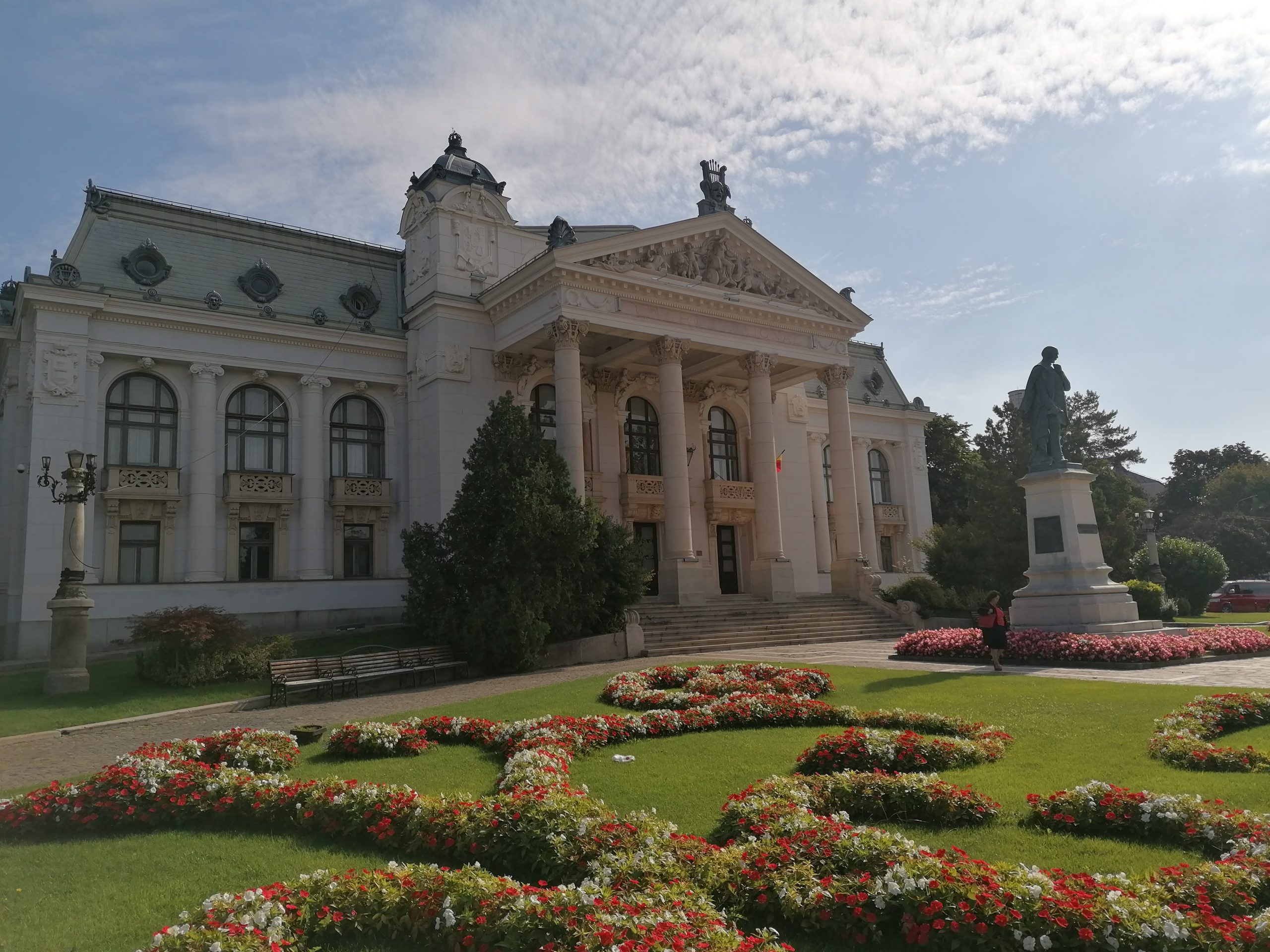 Opera Iaşi marchează în noiembrie 66 de ani de la înfiinţare; biletele pentru reprezentaţii, în vânzare