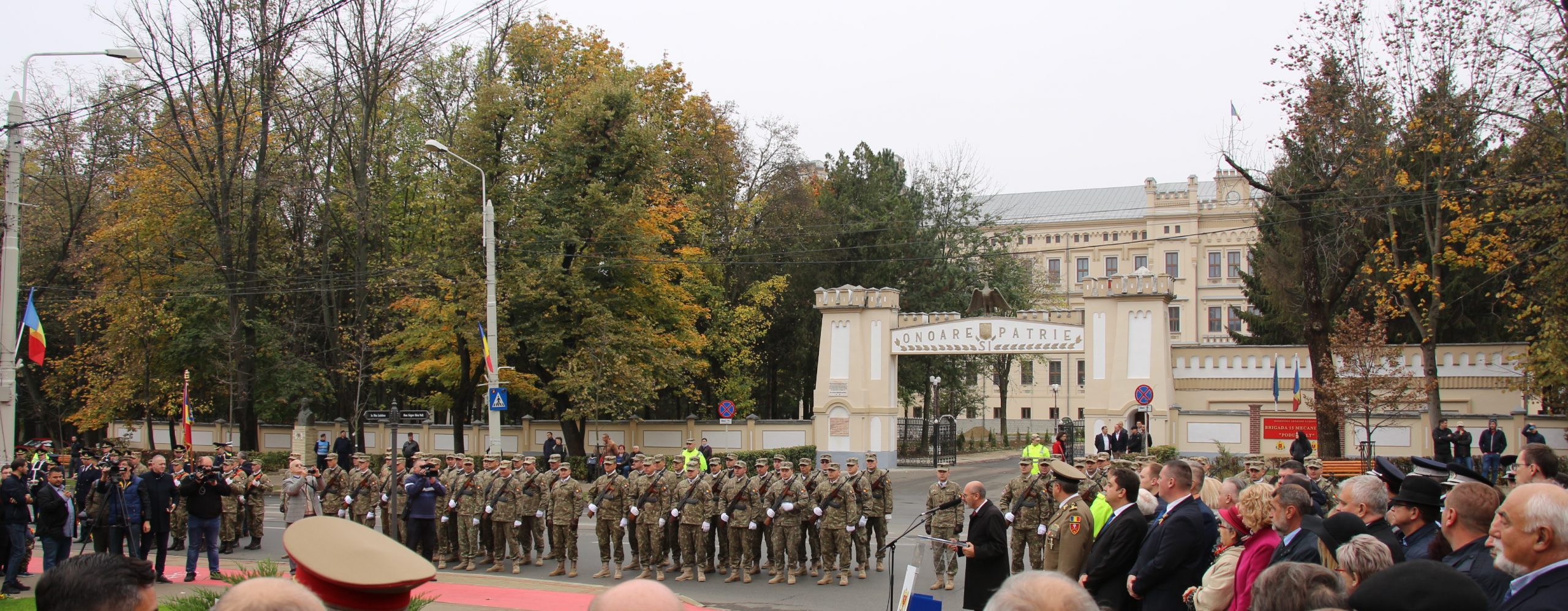 Iași: Ziua Armatei României la Brigada 15 Mecanizată ,,Podu Înalt”