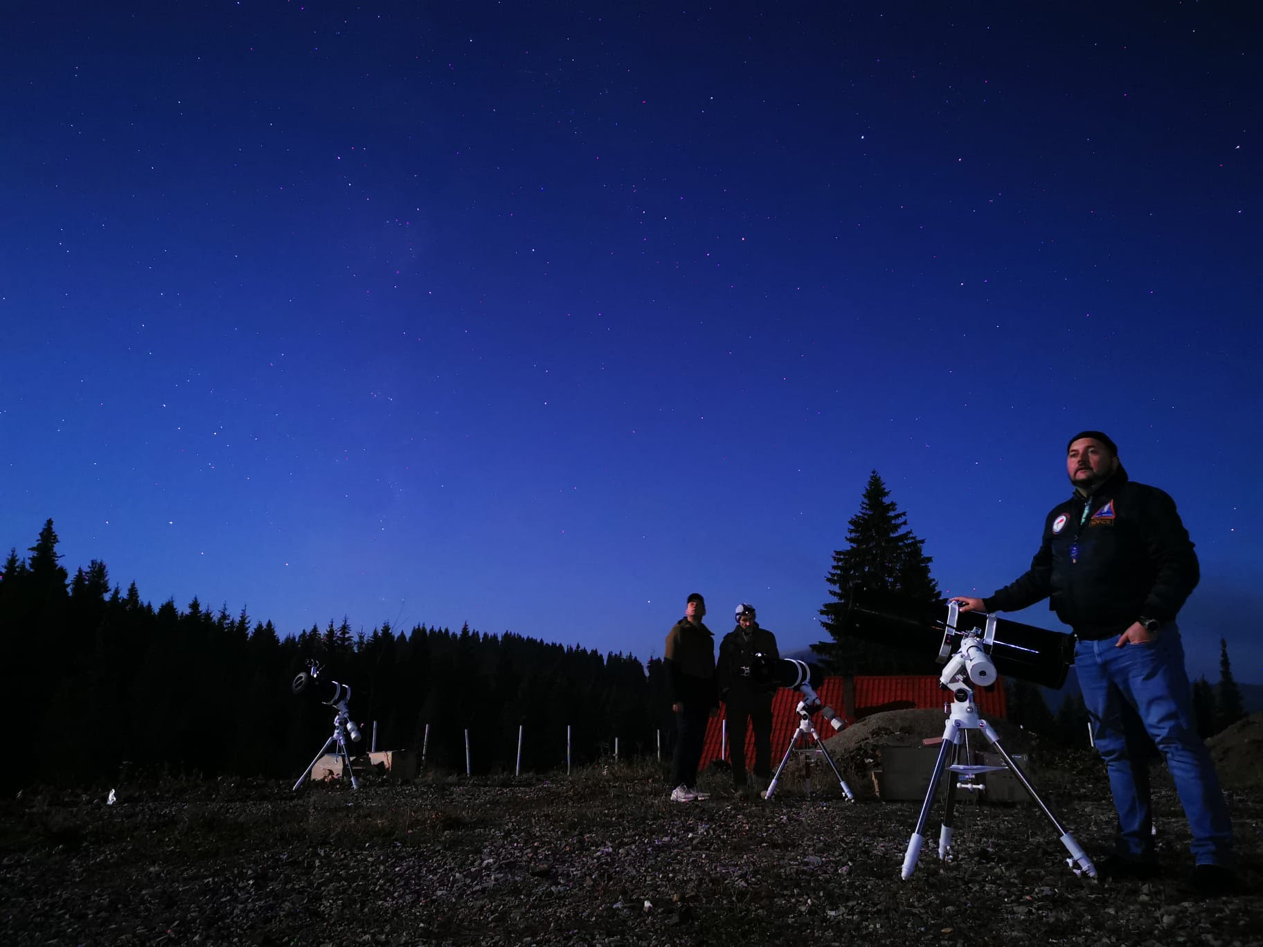 Suceava: Elevi ai Liceului ‘Ştefan cel Mare’, medaliaţi cu aur la Olimpiada Internaţională de Astronomie pentru Juniori