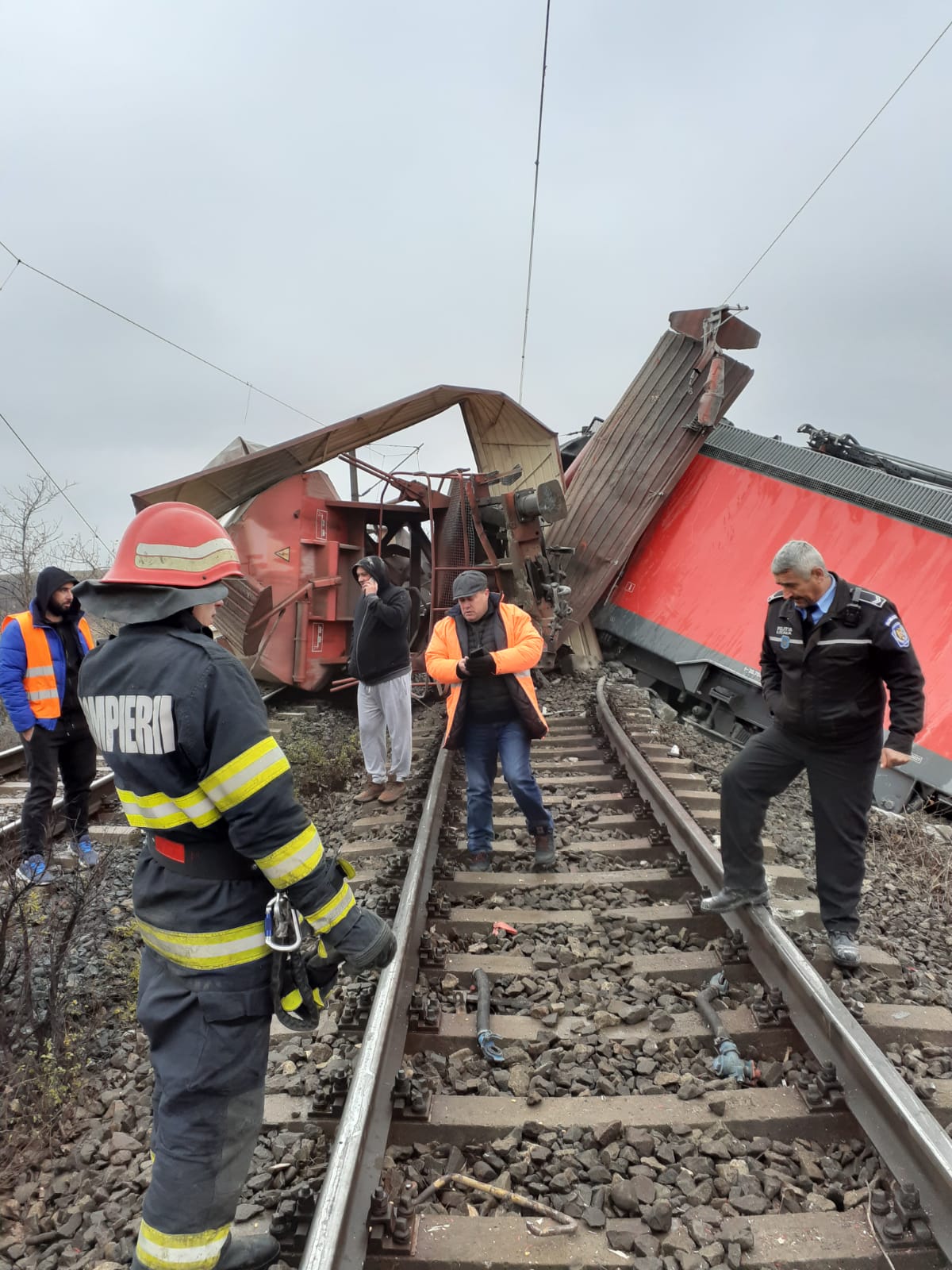 CFR: circulaţia trenurilor deviată pe raza regionalei Galaţi din cauza impactului a două trenuri de marfă