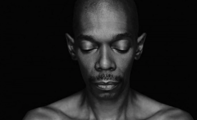 Maxi Jazz, cântăreţul trupei britanice Faithless, a murit la vârsta de 65 de ani