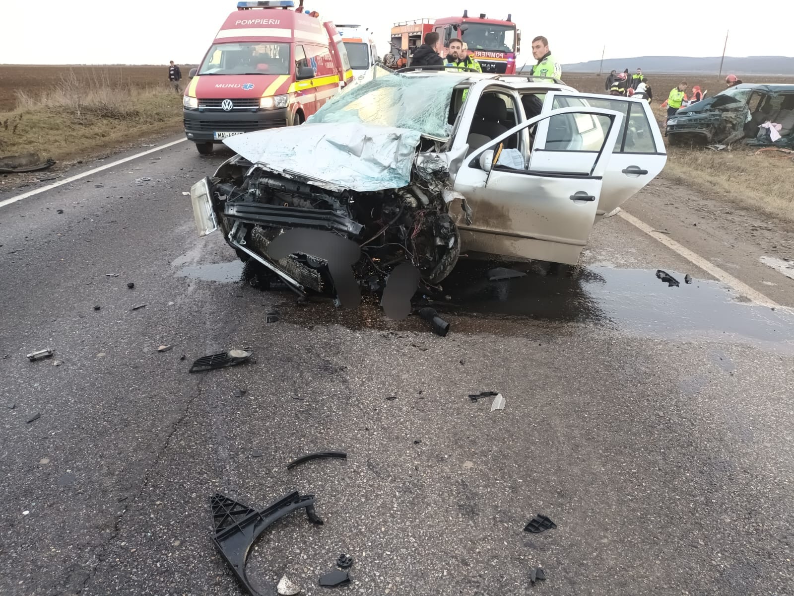 Neamţ: Două persoane din Vrancea au decedat într-un accident rutier produs pe DN2, la Nisiporeşti