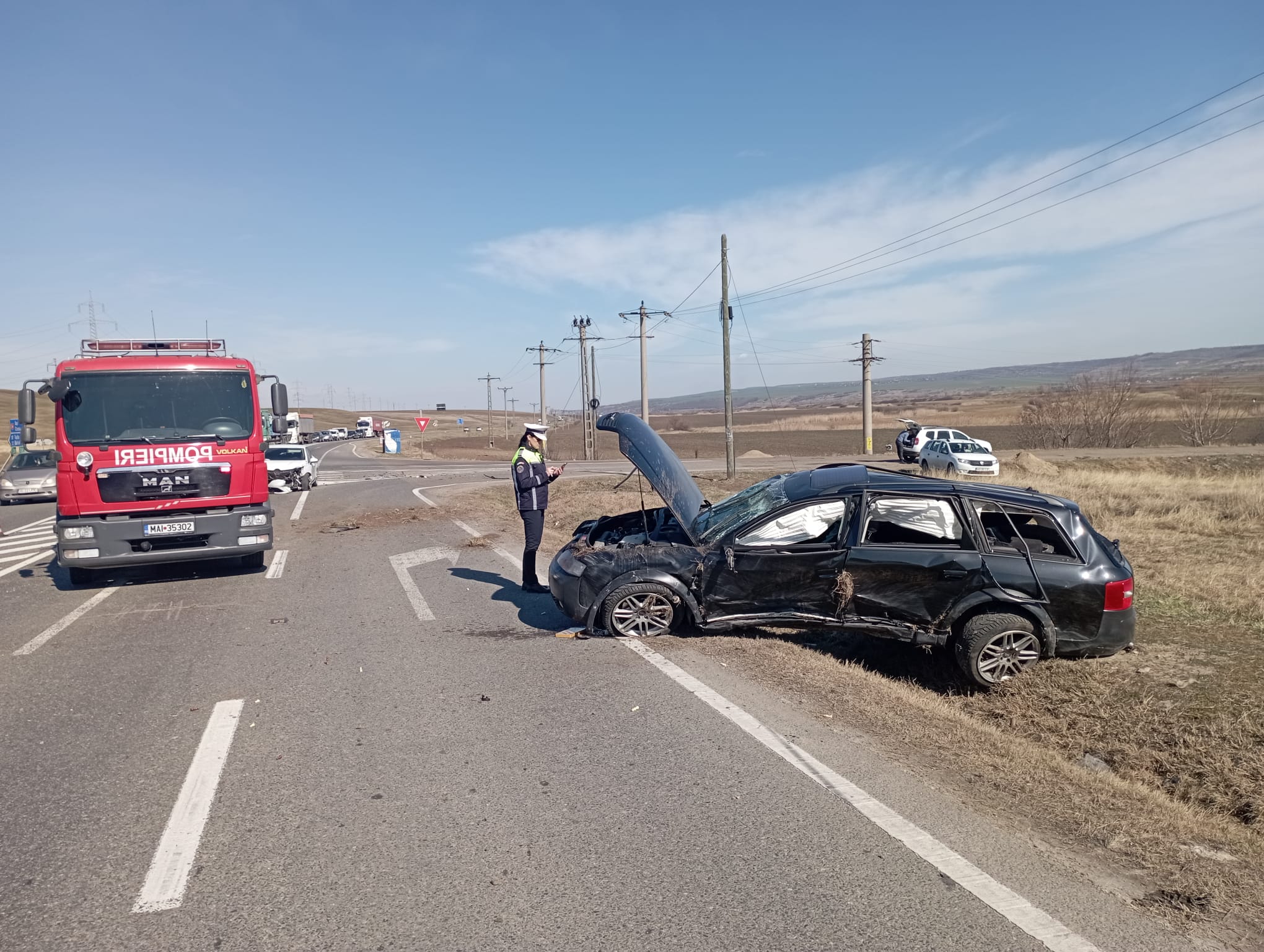 Vaslui: Trei persoane rănite într-un accident produs pe DN 24, la Costeşti; printre victime – un copil de 7 ani