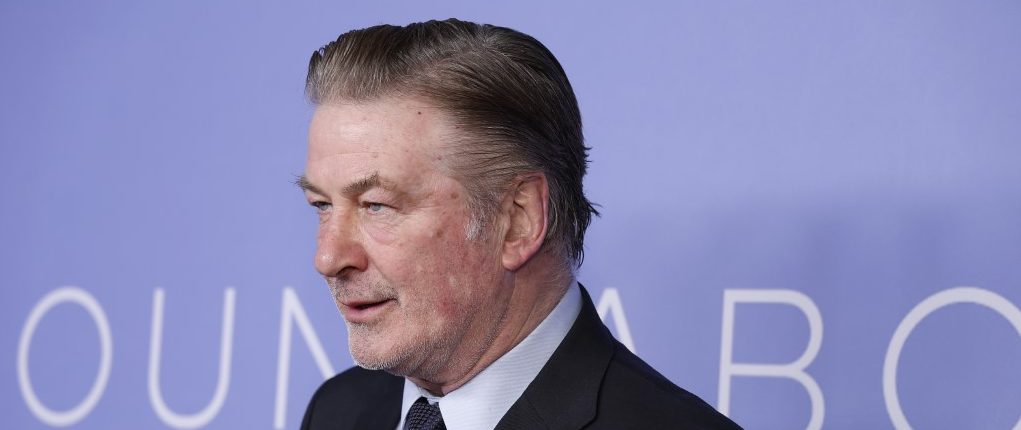 Alec Baldwin, exonerat de toate învinuirile în cazul uciderii involuntare a Halynei Hutchins