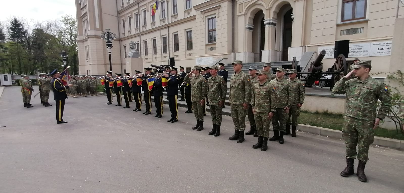 (AUDIO) Ziua Forțelor Terestre, marcată astăzi, la Iași