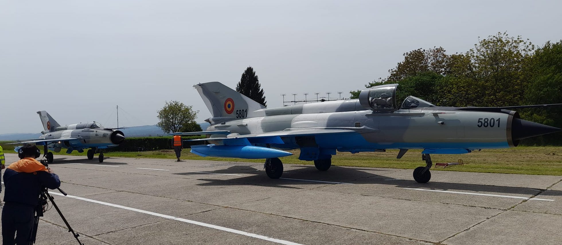 Ultimele zboruri ale aeronavelor MiG-21 LanceR au avut loc, astăzi, la Baza Aeriană 95 din Bacău