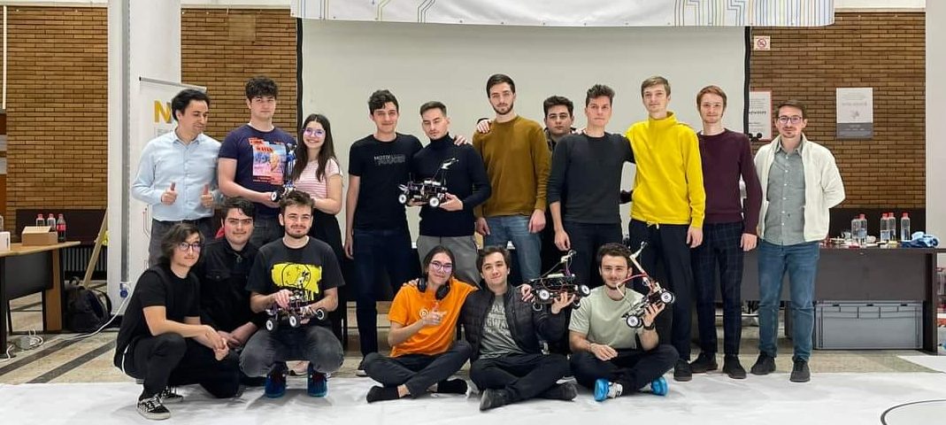 Mașinile autonome construite de patru echipe de studenți de la Automatică și Calculatoare Iași, în finala internațională a competiției NXP Cup