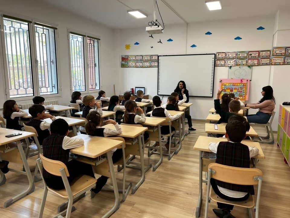 O nouă prelungire de termene în parcursul legislativ al proiectelor de legi ale educaţiei