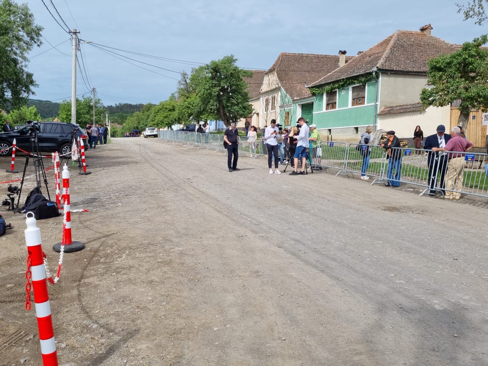 Regele Charles al III-lea a ajuns la Viscri, în ultima zi a vizitei în România