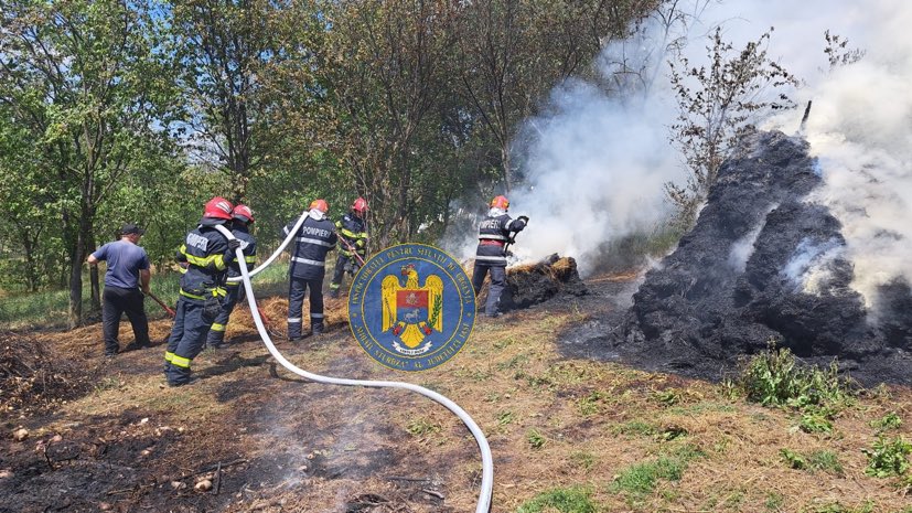 (AUDIO) Iași: Incendiu puternic în localitatea Valea Racului