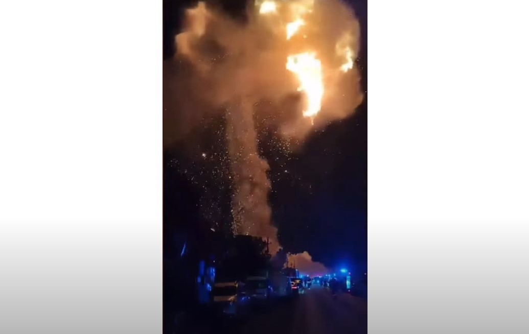 Explozii Dâmboviţa/Procurorii militari au deschis un dosar în legătură cu intervenţia pompierilor la incendiul de la Crevedia (surse)