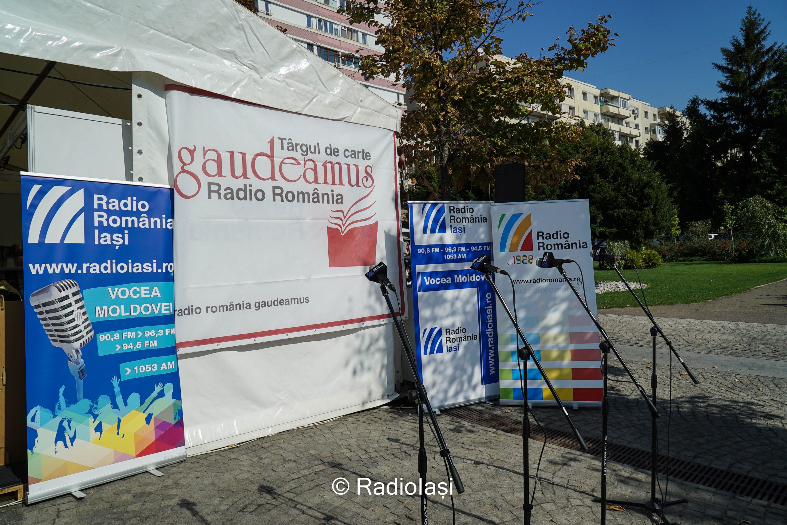 (Galerie FOTO) Târgul de Carte Gaudeamus Radio România – Iași ● 13 – 17 septembrie ● Bulevardul Ștefan cel Mare și Sfânt